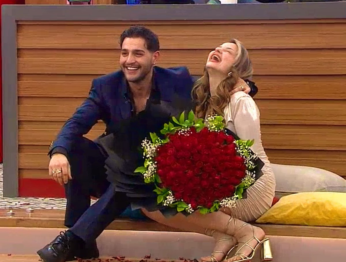 happy valentine’s day 🌹