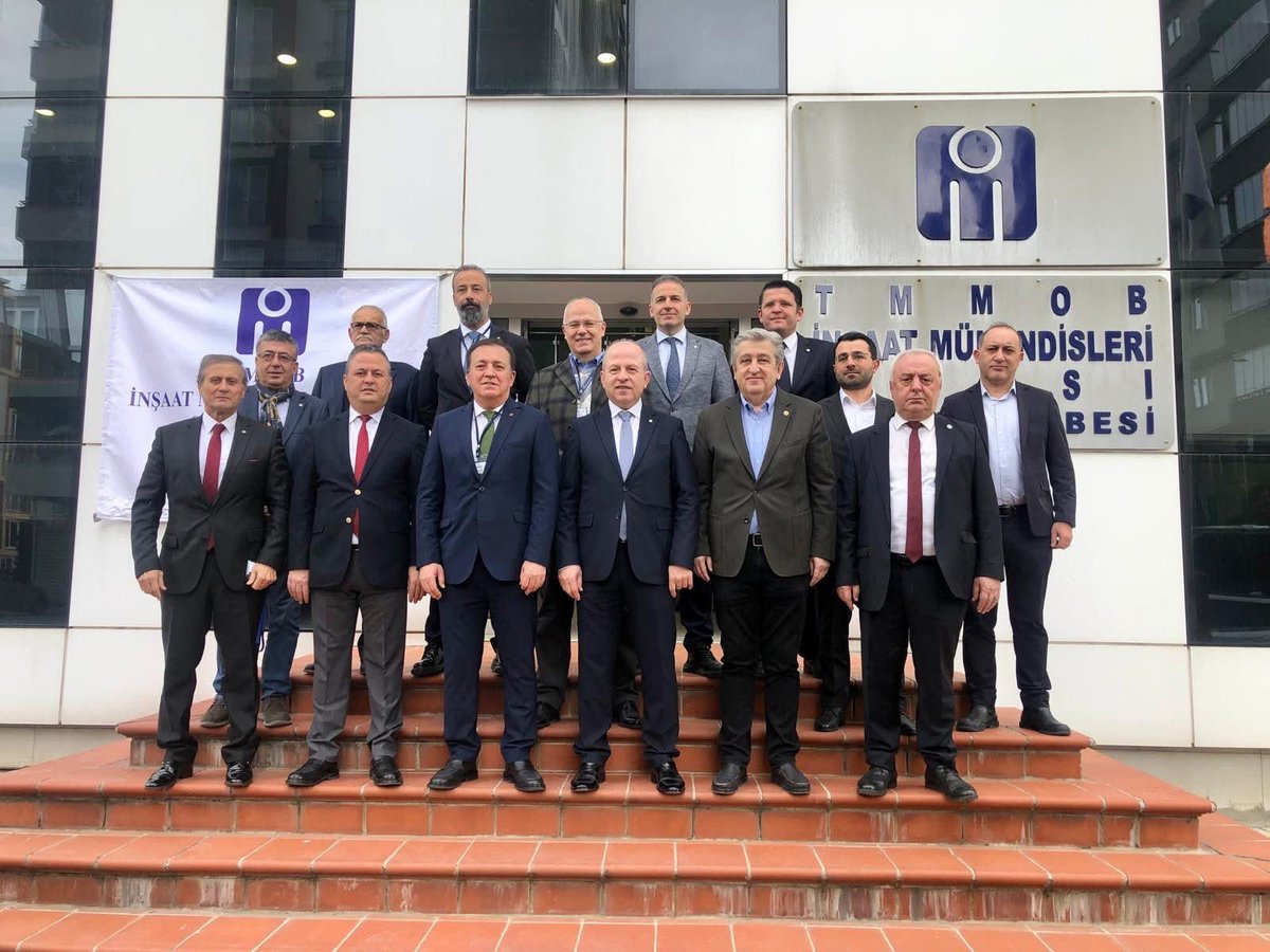 İnşaat Mühendisleri Odası Samsun şubesinin 21.olağan genel kuruluna katıldık.
Güven tazeleyen Başkan Hüseyin Talak ve yönetimine başarılar diliyoruz