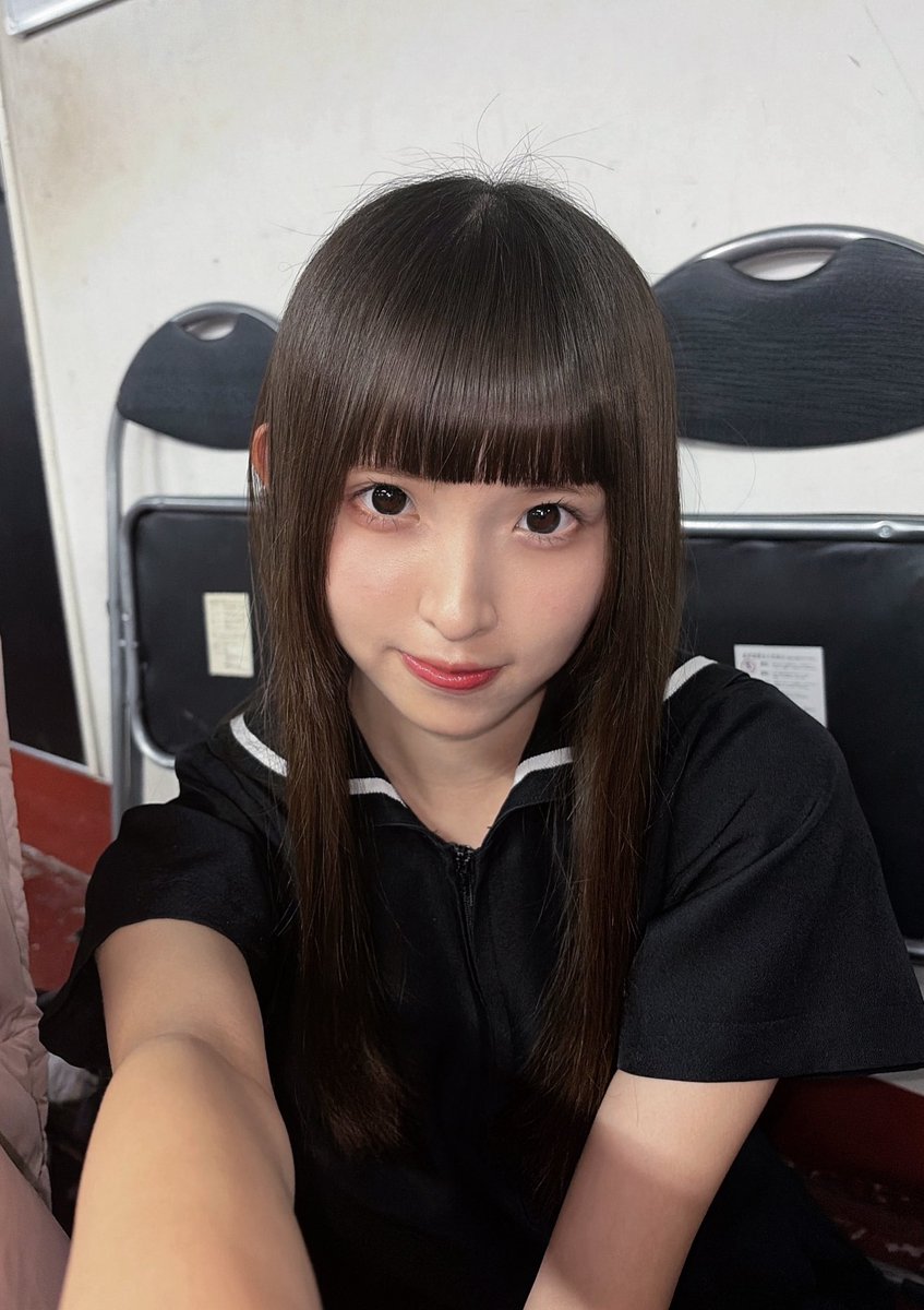 エクストロメ大阪1日目、ありがとうございました！
4ヶ月ぶりに大阪帰ってきたぞー！！人パンパンだったすごかった、！！！いつも以上にアツアツで超汗かけた︎ദ്ദി＞ᴗ＜