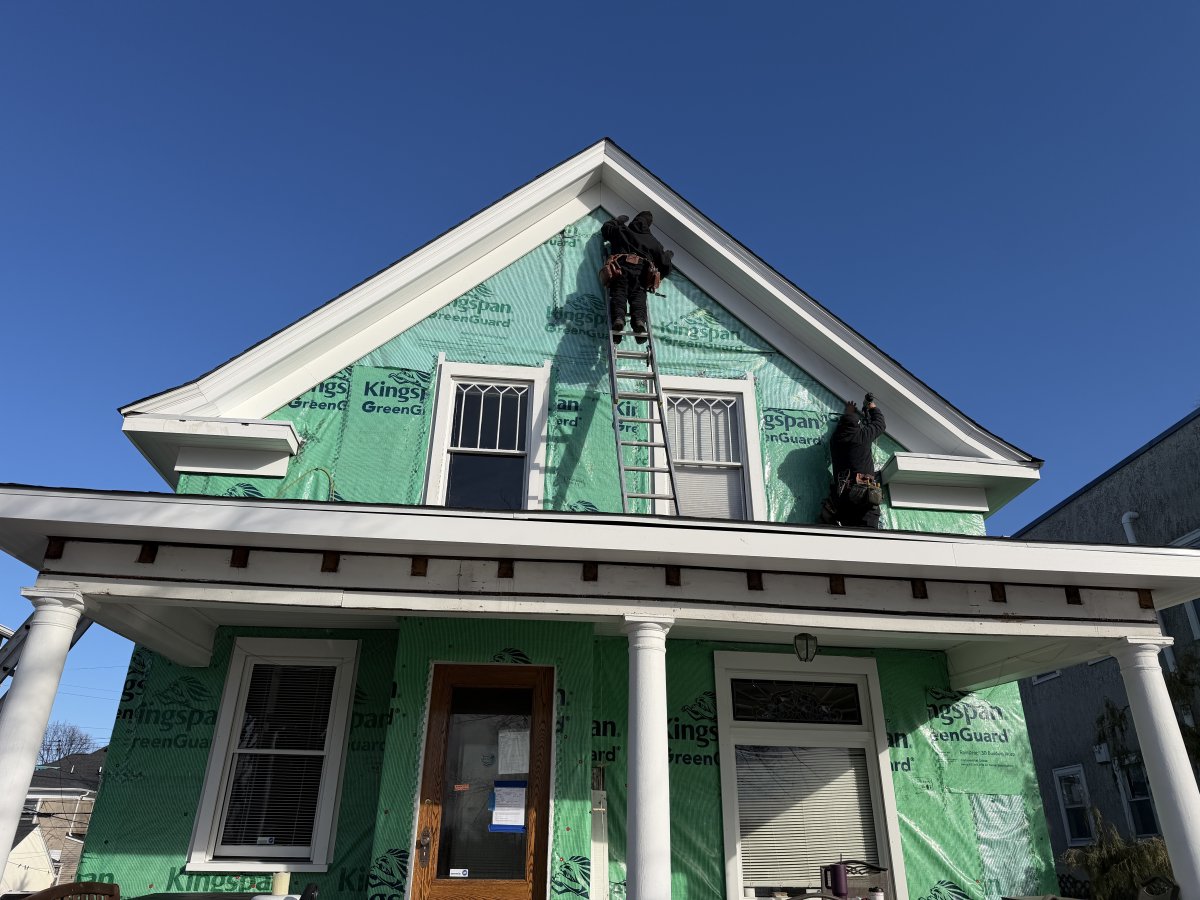 Our Powderhorn project is coming together as we install window trim, skirt and frieze boards. Have a historic home you want to bring back to its original glory with low maintenance materials, Quarve is your contractor to realize your vision.