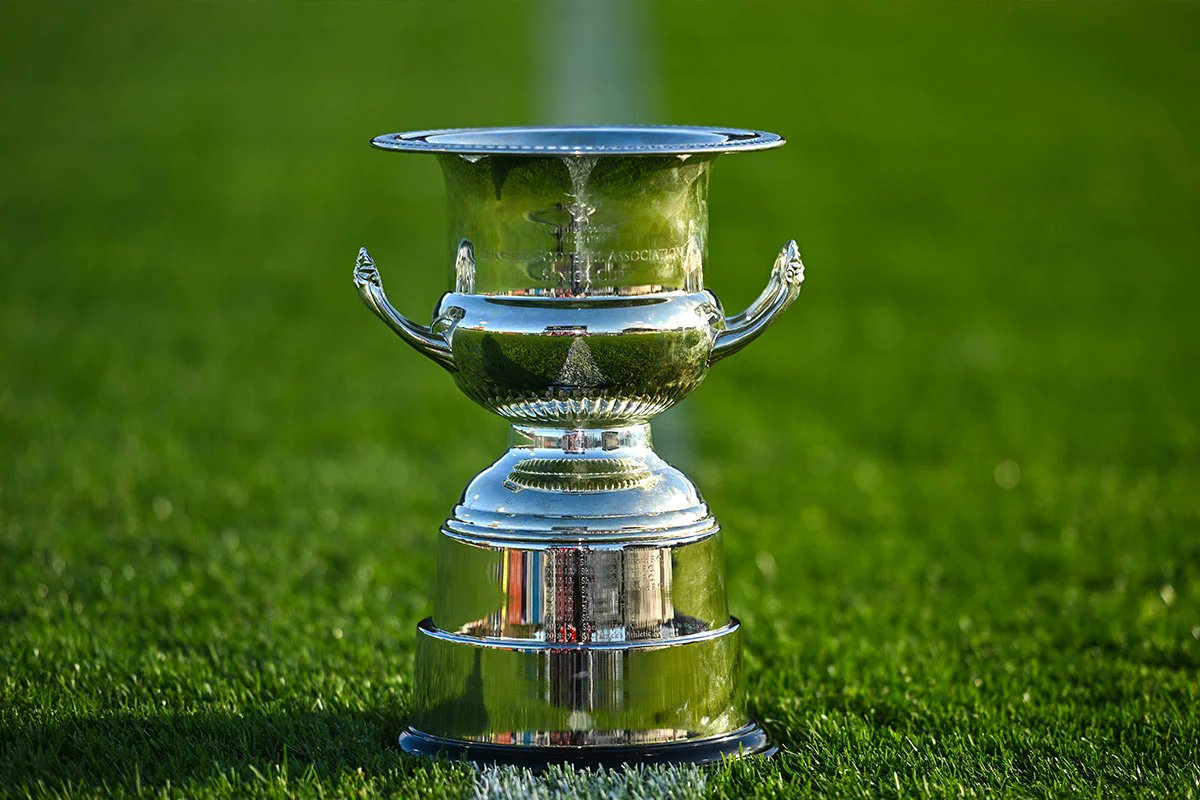 UCDFANS's tweet photo. #DodderDerby
PTSB LFA Senior Cup Group C
@ShamrockRovers : @UCDAFC Roadstone S&S ko 15:00
The Students looking to win to progress to last eight. #LSC # https://t.co/c735j3TI6T