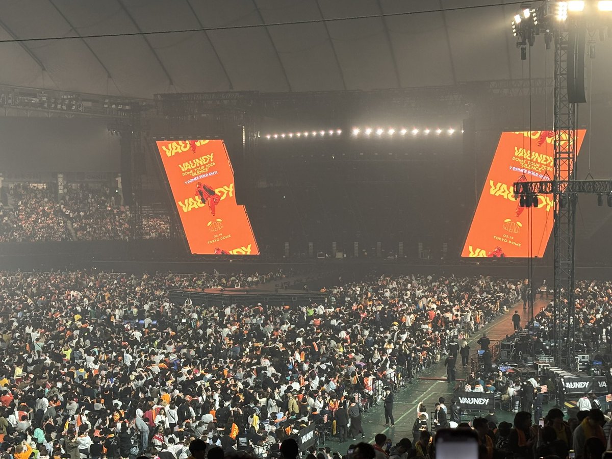 RuKing_02's tweet photo. vaundyライブ最高やった！ https://t.co/p0aJd3Md7J