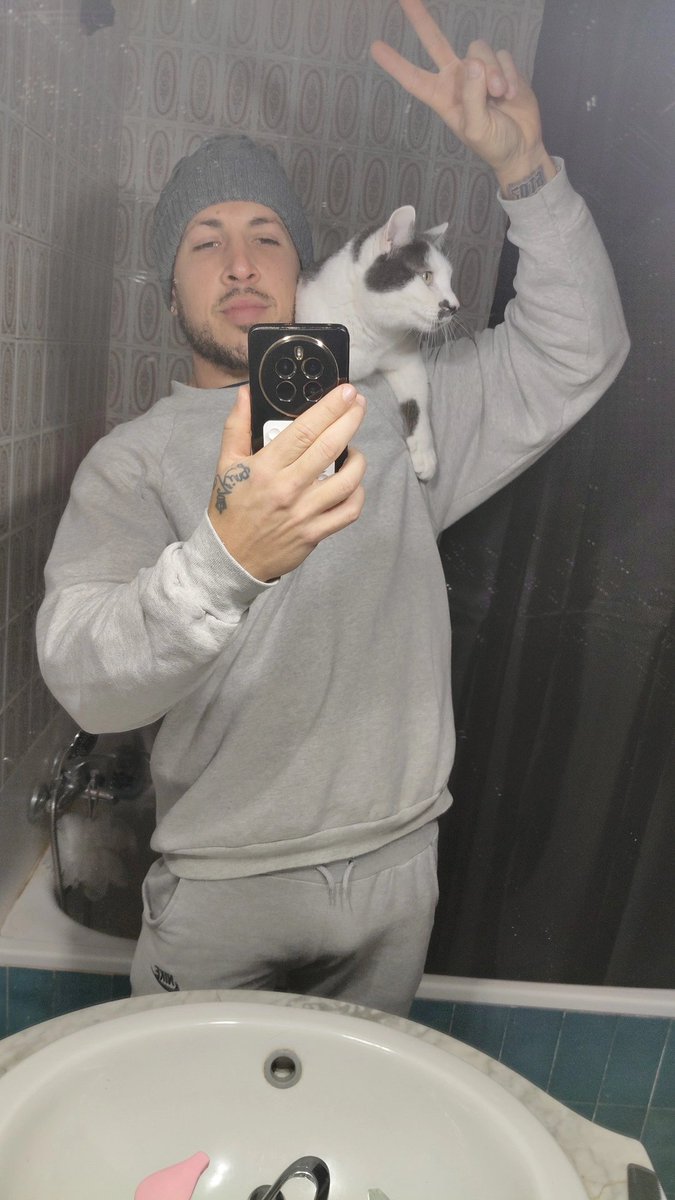 Rafelo King tweet media