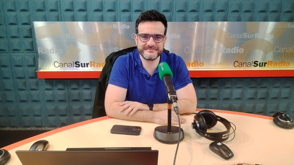 ¿Por qué aparece el vértigo? ¿Cómo aliviar los síntomas? Abordamos este asunto con el doctor <a href="/Emilienko/">Emilio Domínguez</a> en <a href="/portusaludcsr/">Por tu salud</a> con <a href="/MariloMaldonado/">Mariló Maldonado Lasso de la Vega</a> <a href="/CanalSurRadio/">Canal Sur Radio</a> 📻🎙️

👉canalsur.es/multimedia.htm… 👈