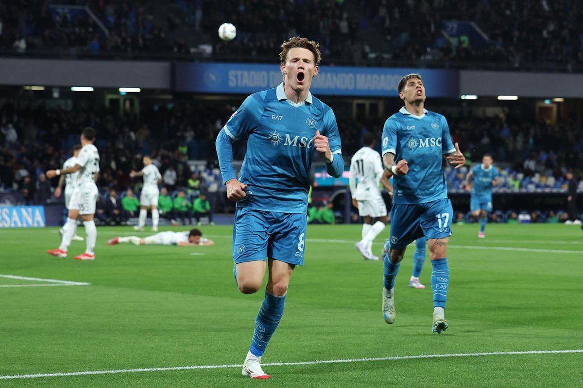 PagineRomaniste's tweet photo. #NapoliRoma, #McTominay non sarà presente domani per il big match 

#ASR #ASRoma #Roma #Napoli #SerieA

https://t.co/phx6ISGKor via @PagineRomaniste https://t.co/Fp7K1y3pJV