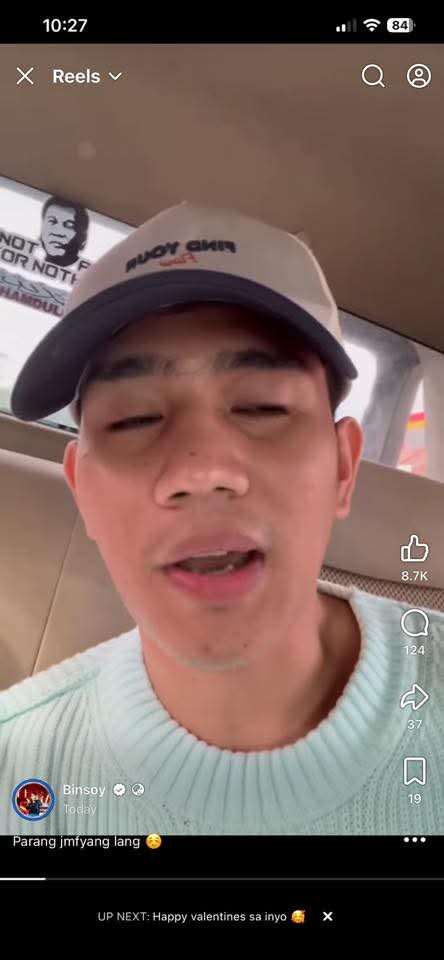 So alam nio na? Ang kakapal tlaga ng ibang artista ng <a href="/ABSCBN/">ABS-CBN Entertainment</a> .. Kita nio sa likod ni Binsoy? DDS pala buong pamilya nito! Cguru masaya pa pamilya nila nag sara abs sa panahong un!!  #JMFyang  #abscbn  Cancel nio to. Wag nio bigyan ng show.