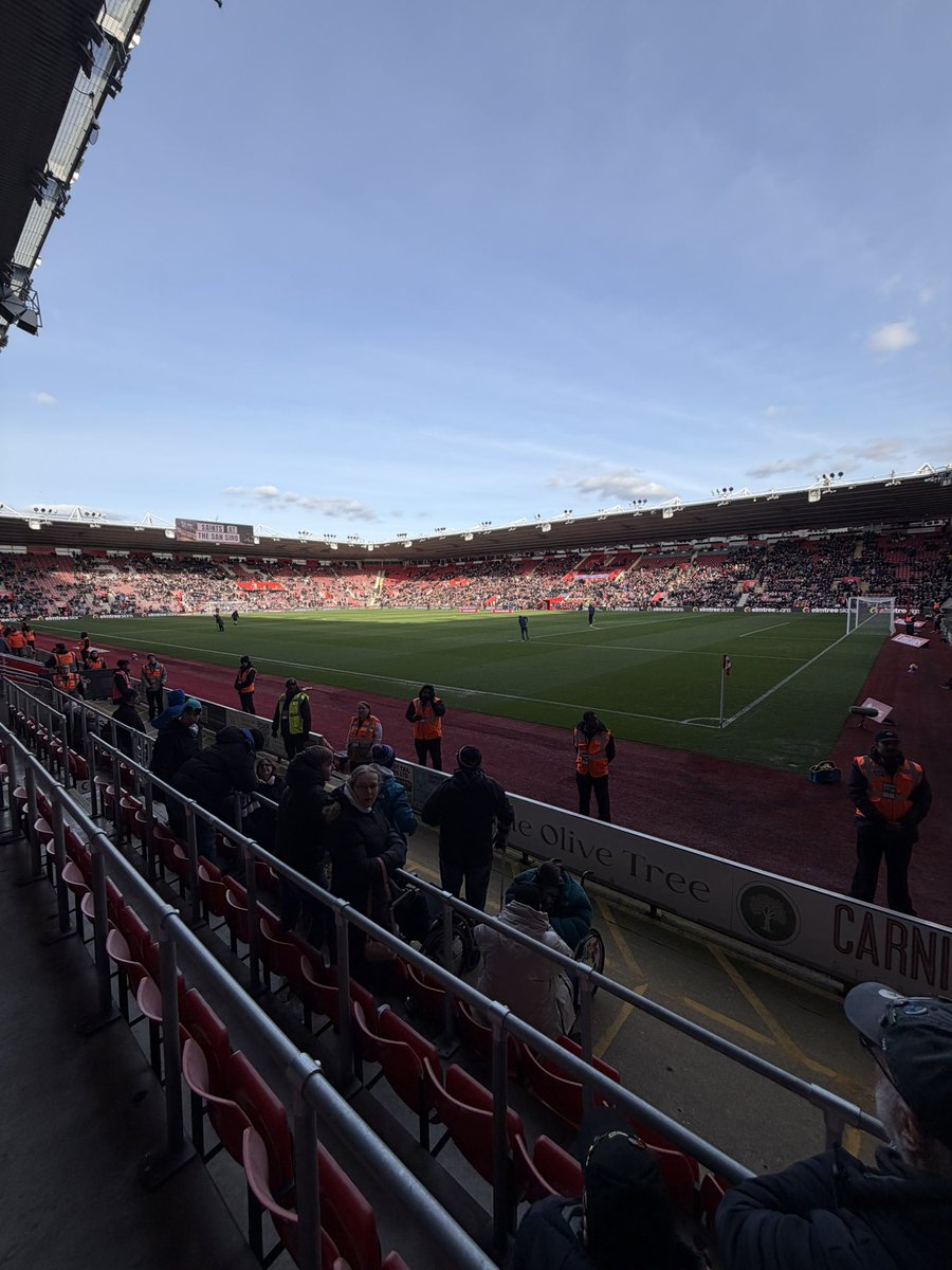 LC LCF LCFC OK 🦊 tweet media