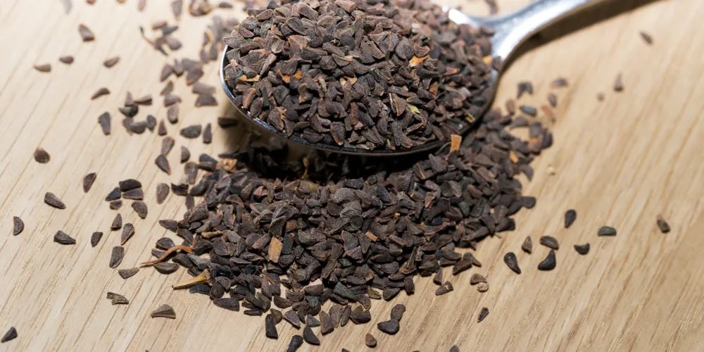 *رصاصة الرحمة*                            

في كشف طبي هز مراكز الأبحاث وأثار ذهول أطباء الغدد الصماء، تم الكشف عن “المعجزة المنسية” التي وُصفت بأنها “رصاصة الرحمة” على مرض السكري من النوع الثاني. 

الخبر الذي انتشر كالنار في الهشيم يتحدث عن “بذور الحرمل”، تلك البذور التي لطالما