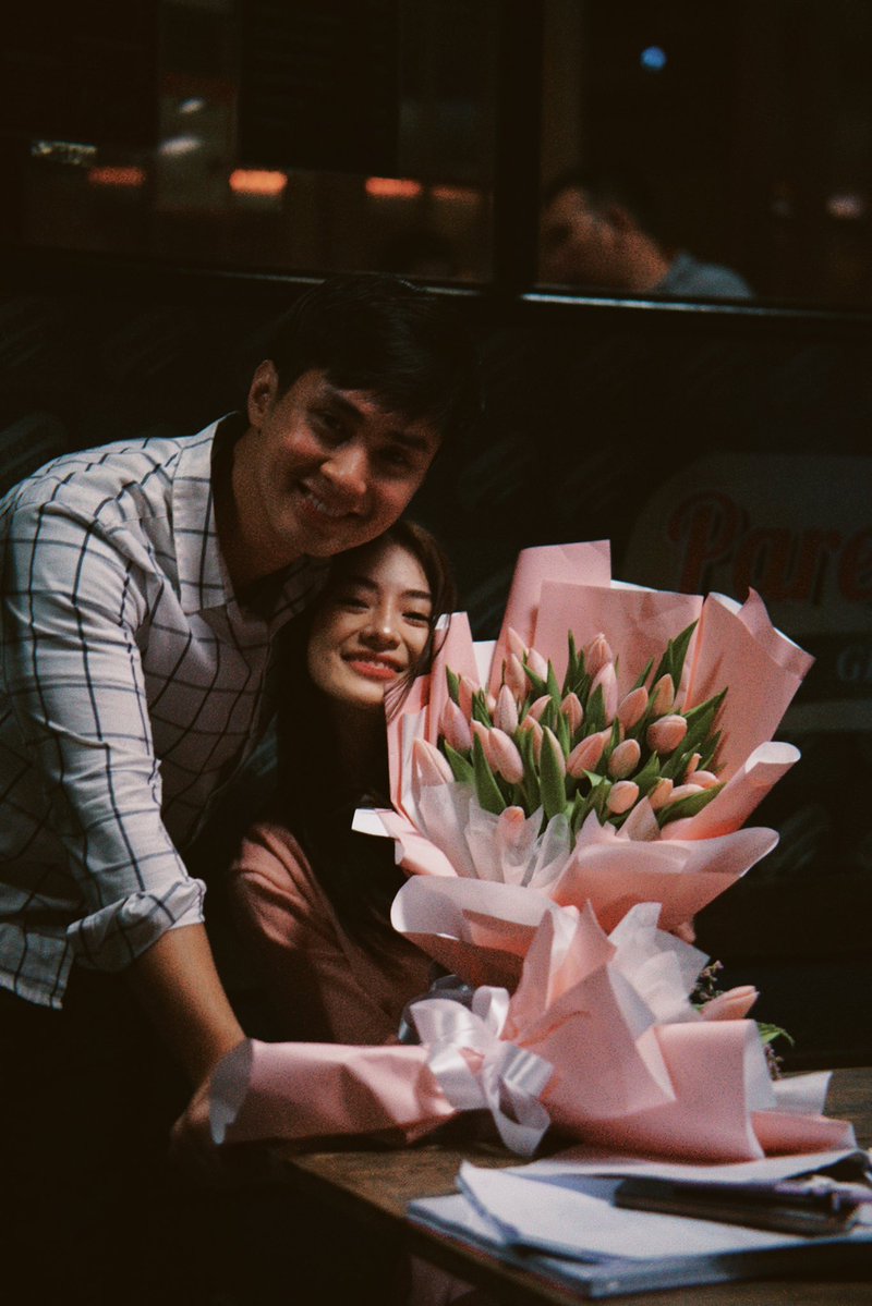 kowalerts's tweet image. Hay naku! Okay! HVD lovebirds #JMFyang 🙈😭💕