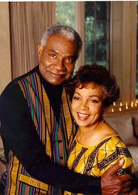DubTrixxx's tweet photo. Ossie Davis (December 18, 1917 – February 4, 2005)
Ruby Dee (October 27, 1922 – June 11, 2014), actors, writers, and civil rights activists. Married for 56 years, they used their art and public voices to fight for justice together.

#BlackHistoryMonth https://t.co/GCrDOBcK7c