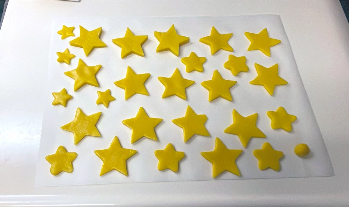 cPVccvNfda65005's tweet photo. happy Valentine💌
あつ森の化石クッキーも作ったんだ🌟 https://t.co/QqbnCfDPKE