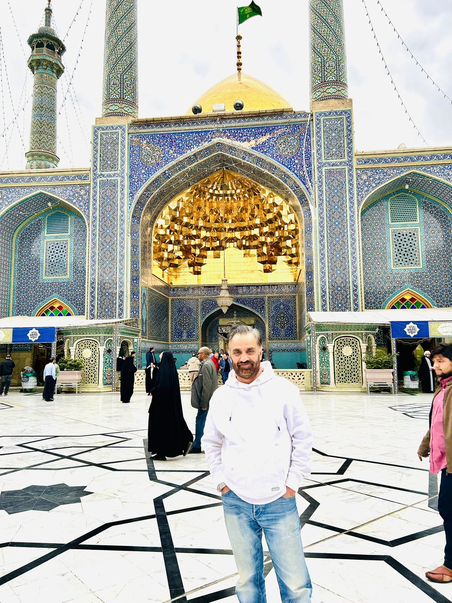 ألسَّلاَمُ عَلَيکِ يَا فَاطِمَةَ المَعصُومِة۔۔۔۔۔۔۔۔