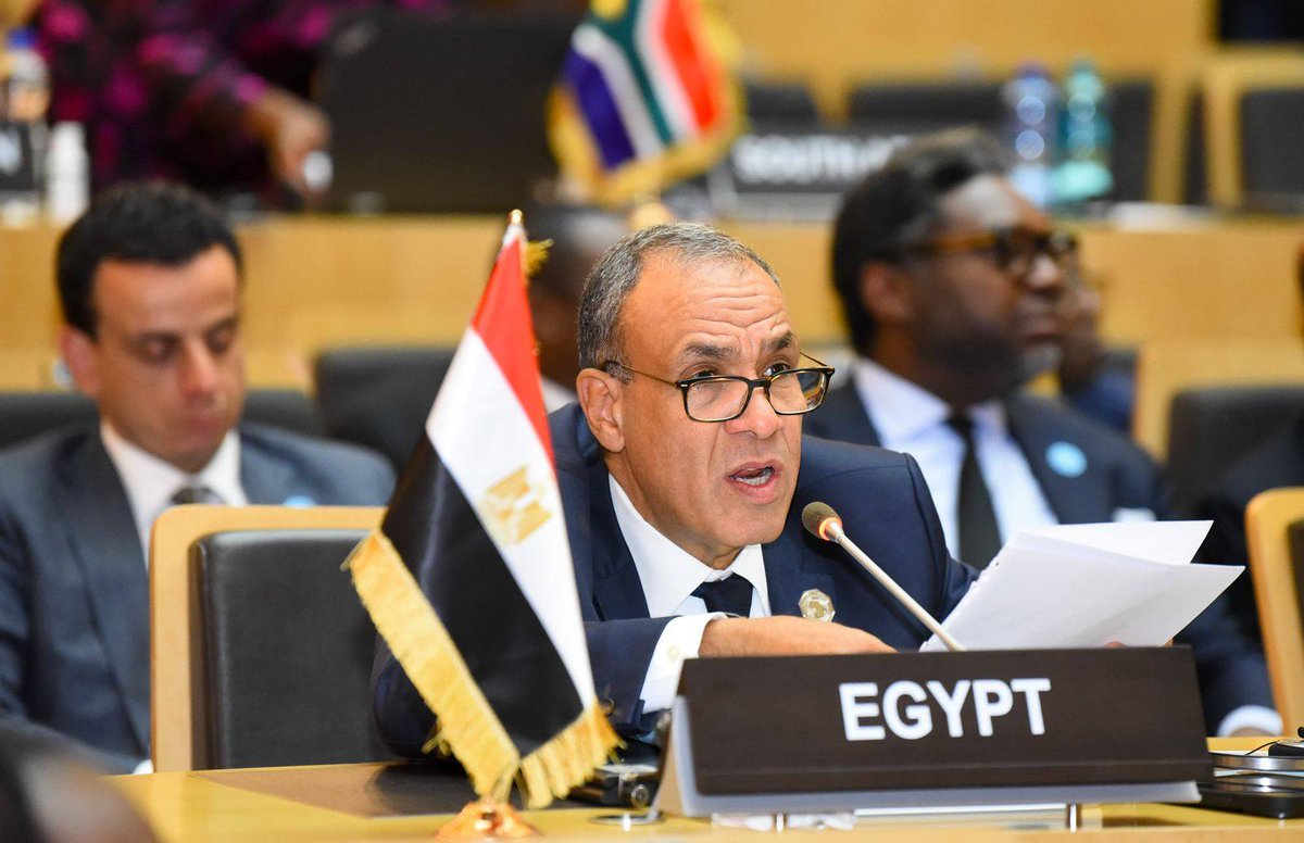 EgyptCabinet's tweet photo. وزير الخارجية يستعرض التقرير السنوي لمجلس السلم والأمن أمام قمة الاتحاد الأفريقي https://t.co/SOLU31kUi8 
 تطبيق IDSC 
 https://t.co/WlCCjCits5 https://t.co/eWYSMxkB6U