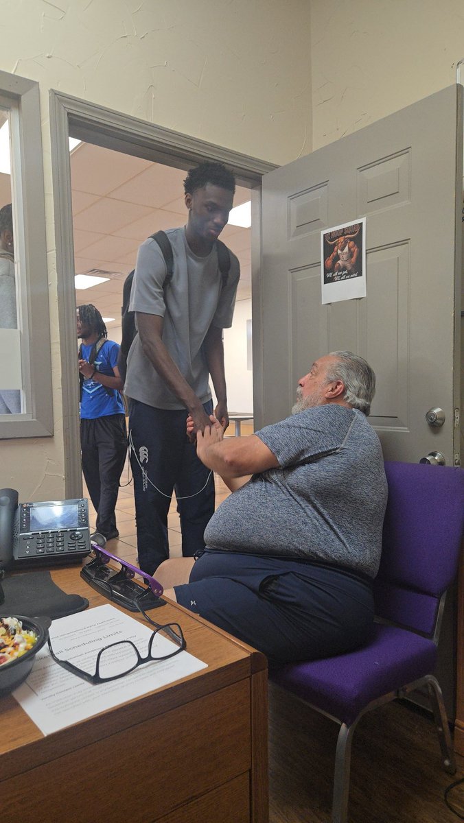 KELAN JONES tweet media