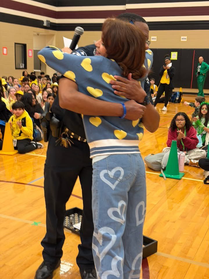 Polly Ryon Middle School tweet media