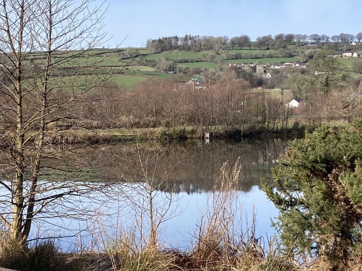 What a difference a day makes ☀️🏴󠁧󠁢󠁷󠁬󠁳󠁿