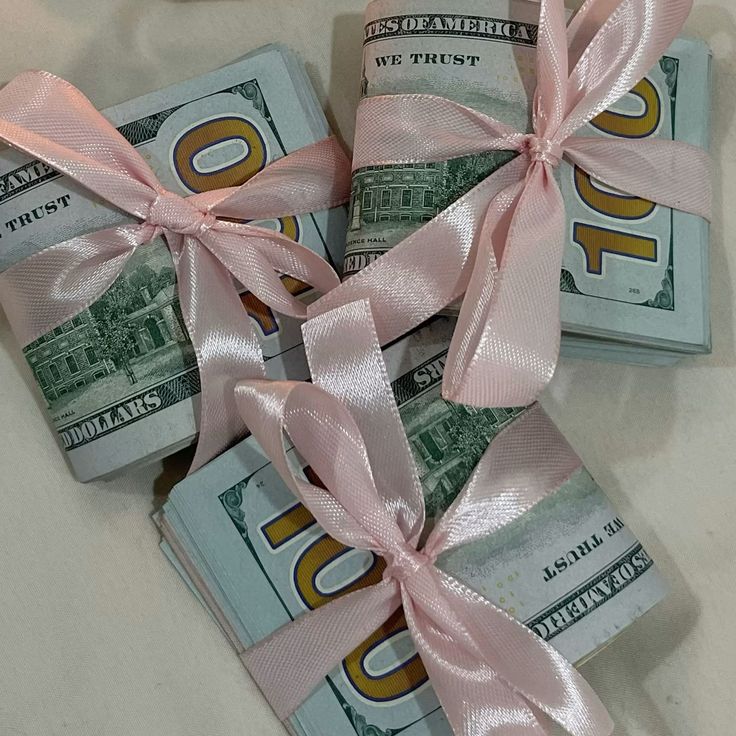 thefindompage's tweet photo. this for valentine's day plz https://t.co/JKOr2tlgDy