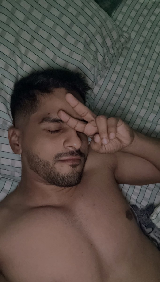 bratogal's tweet photo. Feliz sábado 😴 https://t.co/2drh1y1DTp
