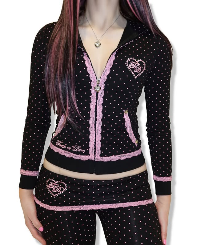 ⋆｡˚𝓚₊˚⊹𝜗❀𝜚 tweet media