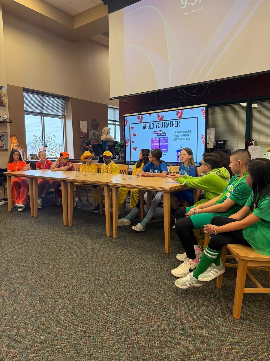 Polly Ryon Middle School tweet media