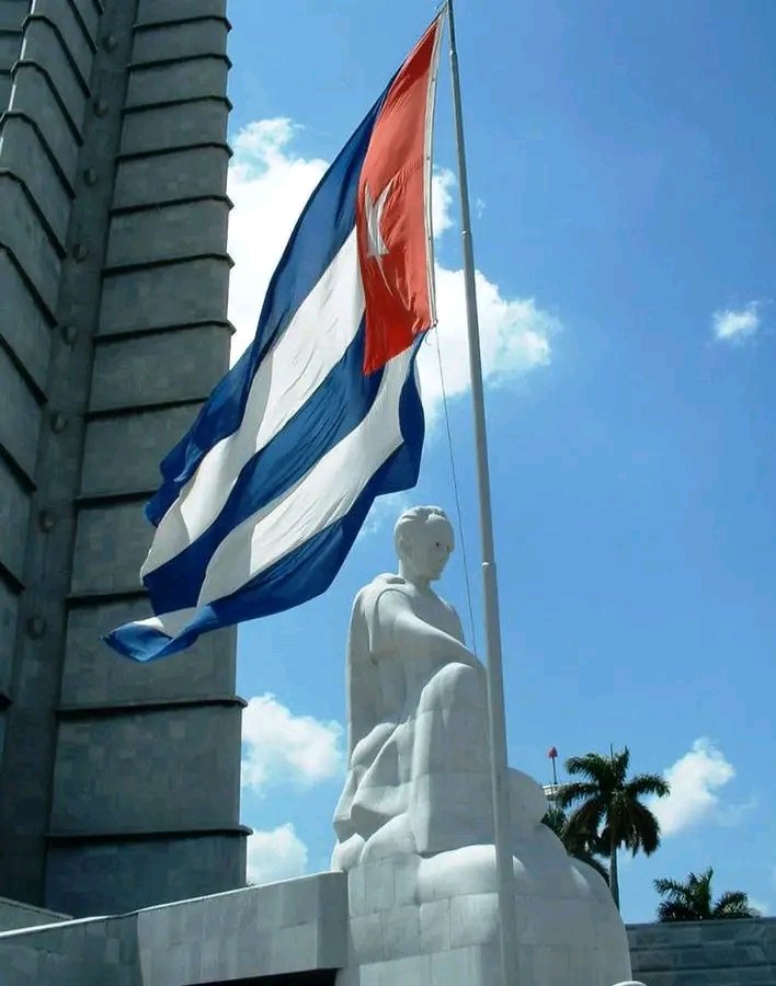 "La única fuerza y la única verdad que hay en esta vida es el amor. El patriotismo no es más que amor, la amistad no es más que amor."
José Martí 
#CubaEstáFirme
#ArtemisaJuntosSomosMás
<a href="/DiazCanelB/">Miguel Díaz-Canel Bermúdez</a> 
<a href="/PartidoPCC/">Partido Comunista de Cuba</a> 
<a href="/DrRobertoMOjeda/">Dr. Roberto Morales Ojeda</a> 
<a href="/PresidenciaCuba/">Presidencia Cuba 🇨🇺</a>