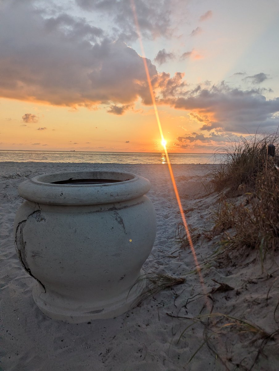 BrittanyWallman's tweet photo. Good morning! https://t.co/sLFihkbJ9J