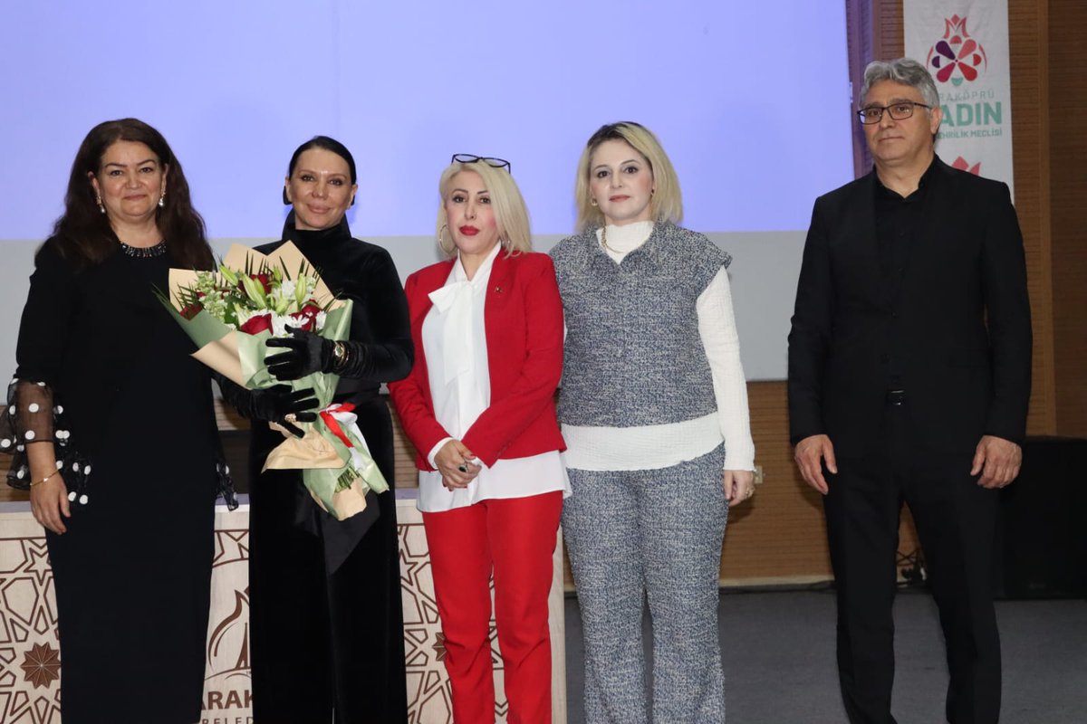 📍Necmettin Cevheri Kültür Merkezi

Karaköprü Belediyemizin ev sahipliğinde, yazar Ümmühani Kara'nın katılımı ile düzenlediğimiz İmza Günü ve Seminer Programımıza katılan tüm vatandaşlarımıza teşekkür ederiz.