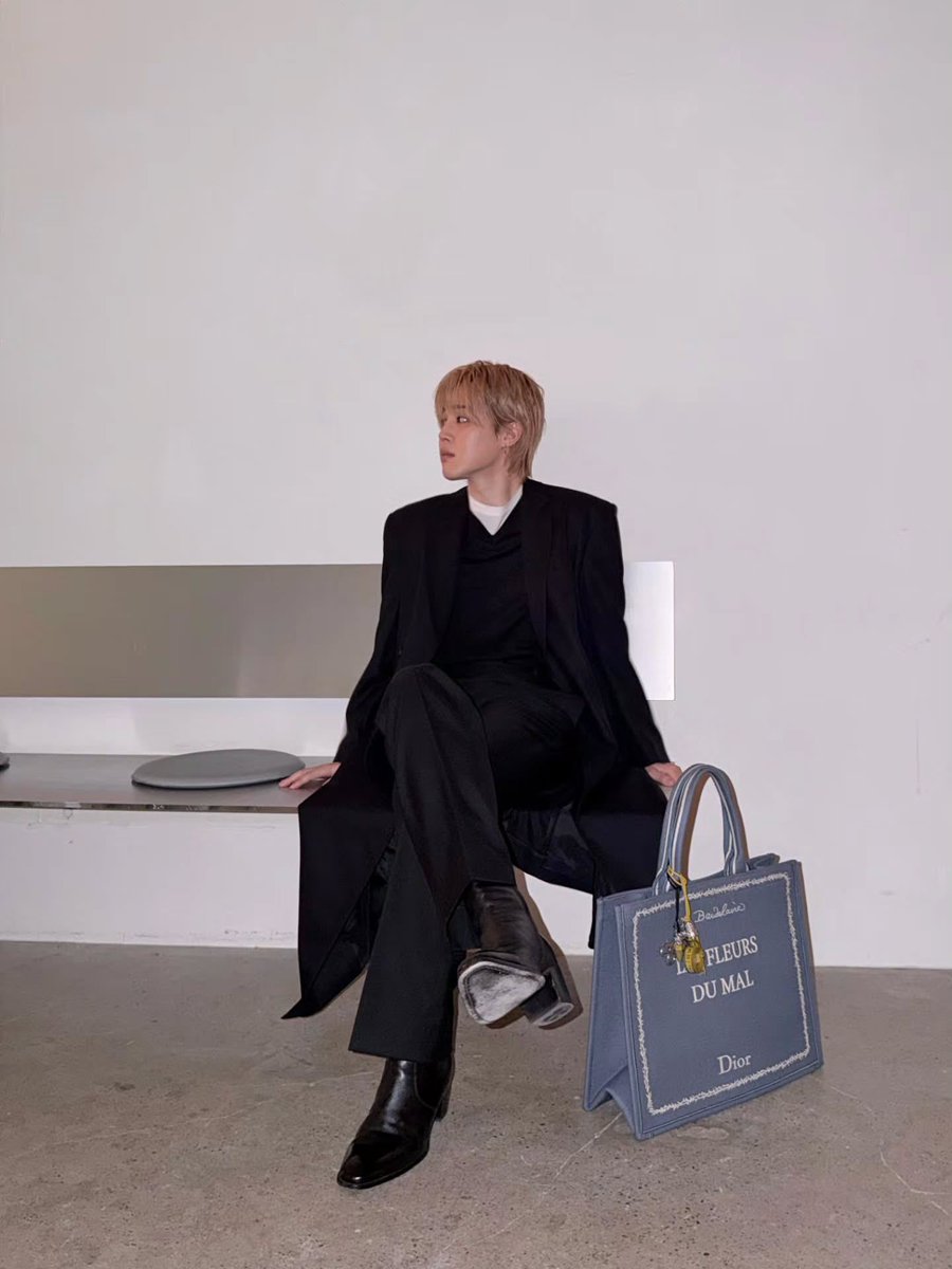 LETS TREND OMG 😭🔥 

RL &amp; RT : 

DIOR GLOBAL AMBASSADOR JIMIN
FASHION ICON JIMIN
IT BOY JIMIN
#JiminxDior