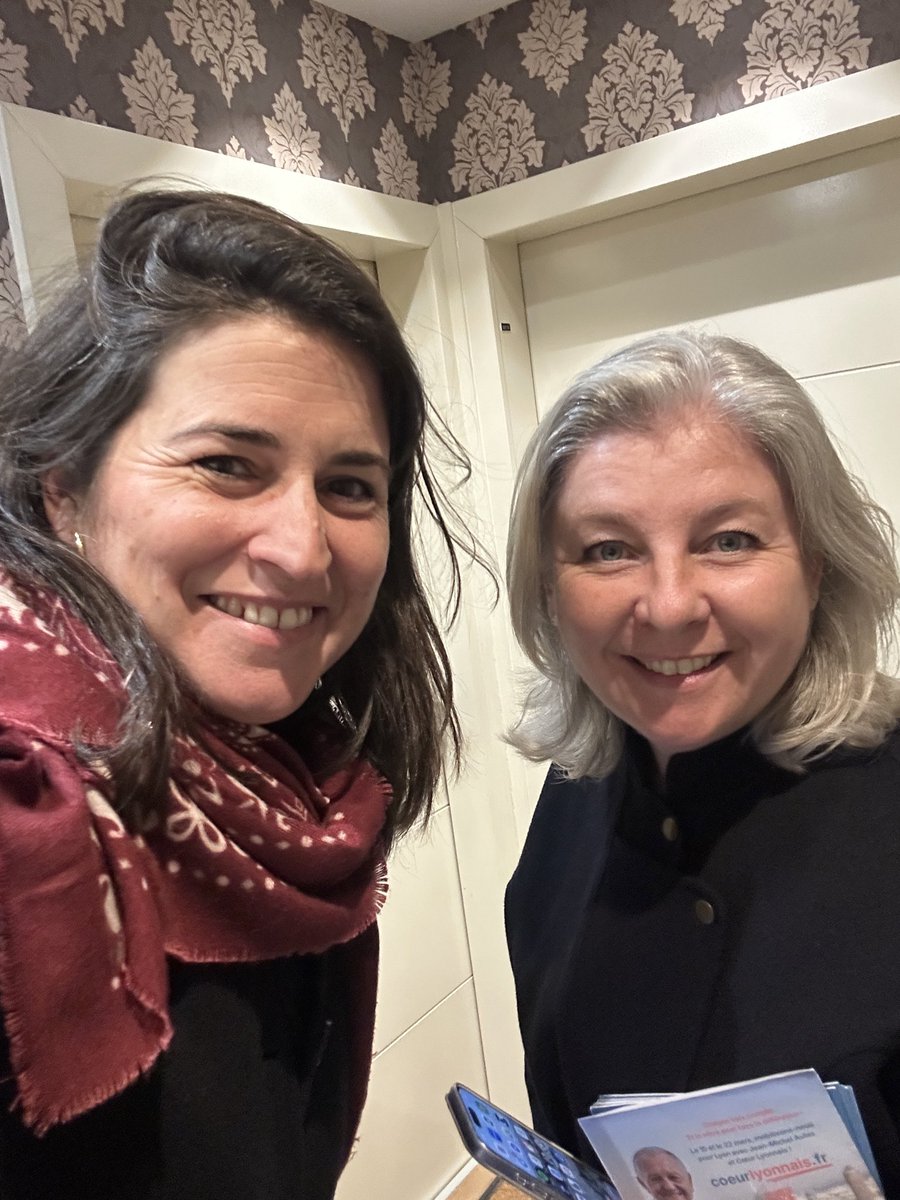 Tous les jours, par tous les temps, nous sommes mobilisés pour vous présenter notre projet pour #Lyon et la #metropoledelyon avec <a href="/JM_Aulas/">Jean-Michel AULAS</a>.
<a href="/generationaulas/">Génération Aulas</a>