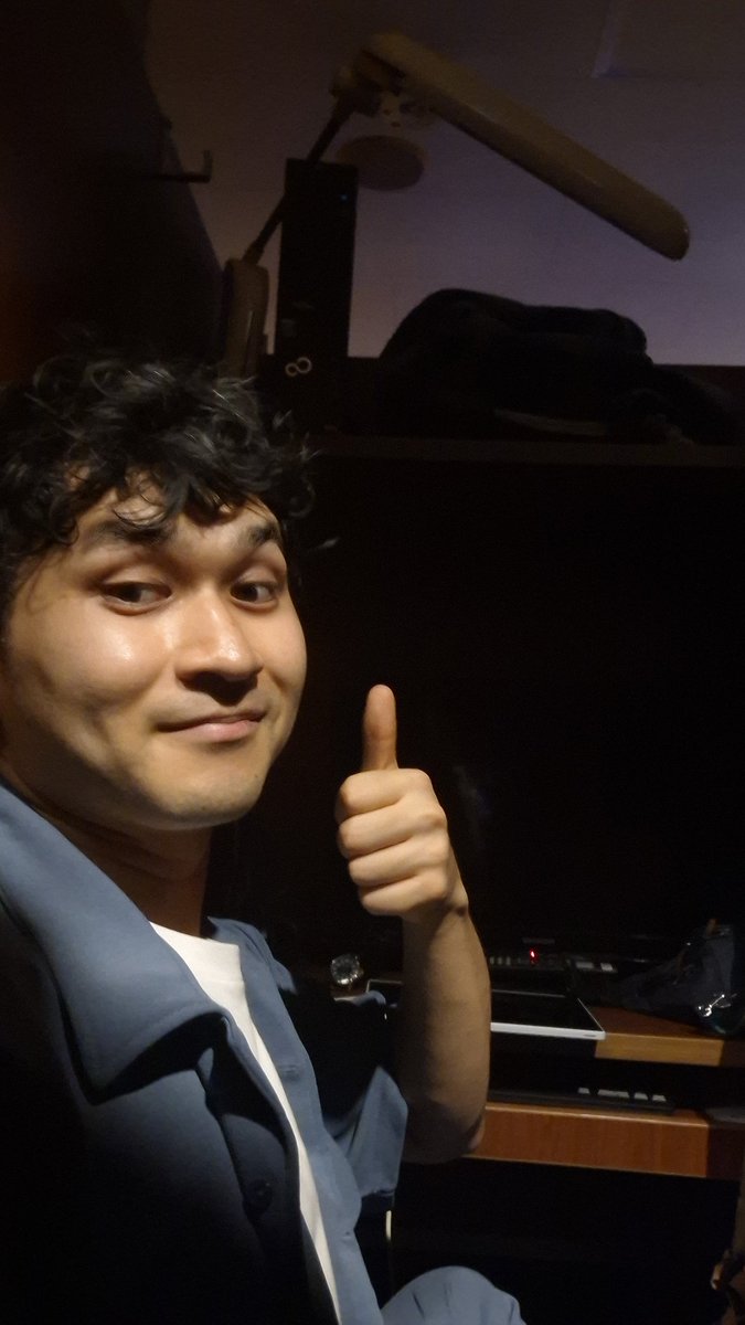 明日もお昼からバーペガ、なので
いちいち佐倉に帰って
また行くってのも…と思いまして！

今夜は数年振りに外泊します！！
てなわけで、暗くて分かりづらいけど
人生初の漫喫なう♪

では、おやすみなさい
ハピグッナイ🌜️
(↑久々に言ったわ笑)