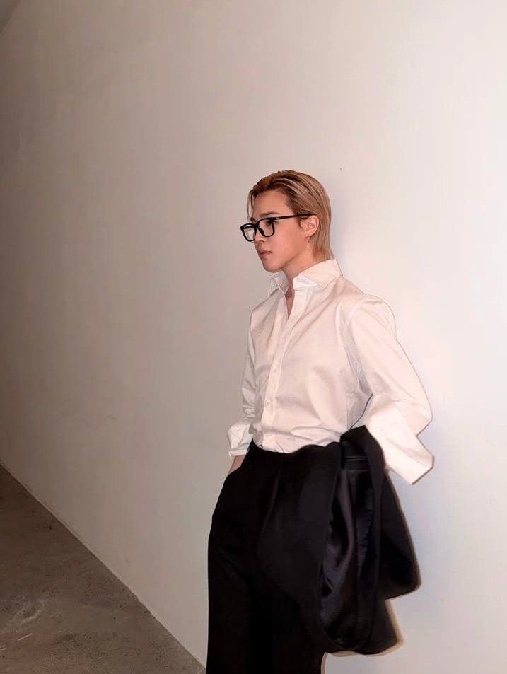 WTFF?? PARK JIMIN ??