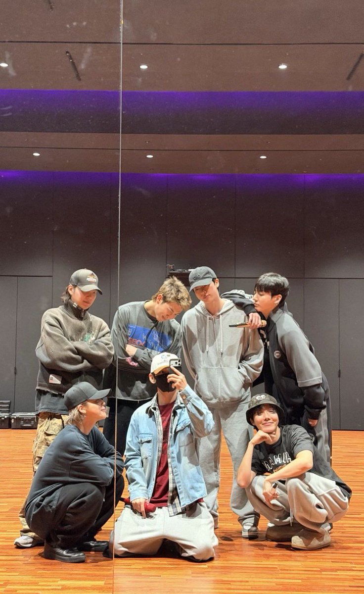 yuna ⟭⟬𝙴 𝙰𝚁𝙴 𝙱⟬⟭𝙲𝙺 💜 tweet media