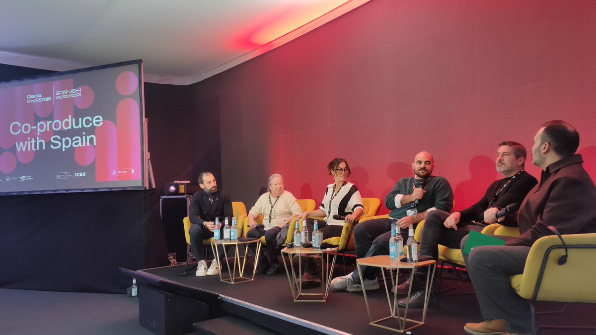 Revista RUBIK tweet media