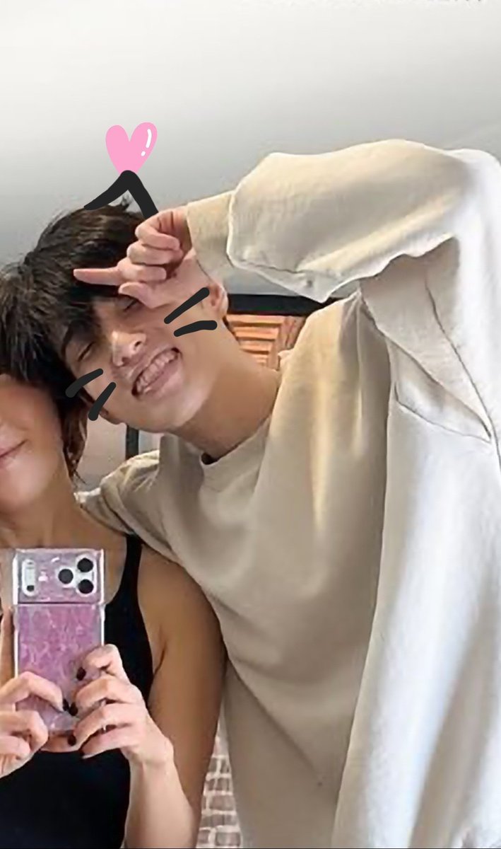 고앵이 귀였을지두...🐱 쩨냐옹🐈‍⬛💕