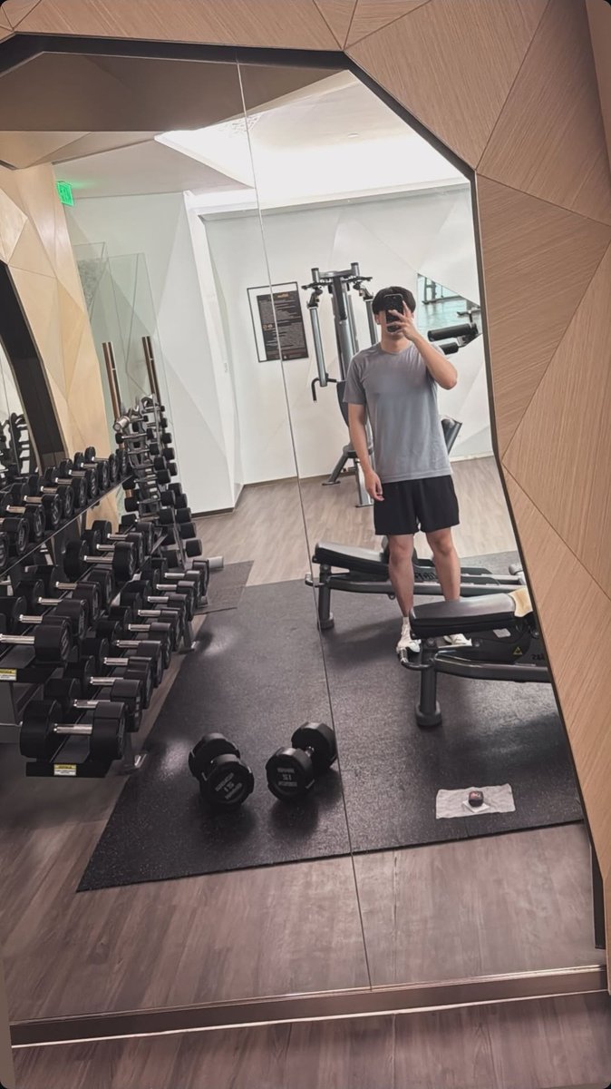 xiyuan²⁴ || m/w @fctnllvrs tweet media