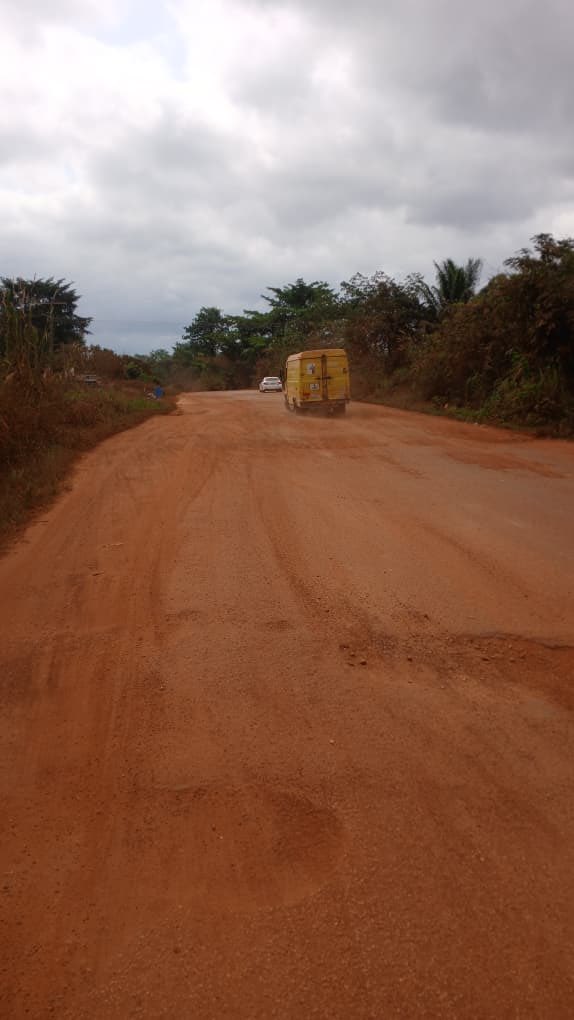 KAgbodza's tweet image. Currently state of  DORMAA AHENKRO- NKRANKWANTA ROAD . Let’s see how this will look in 18 months