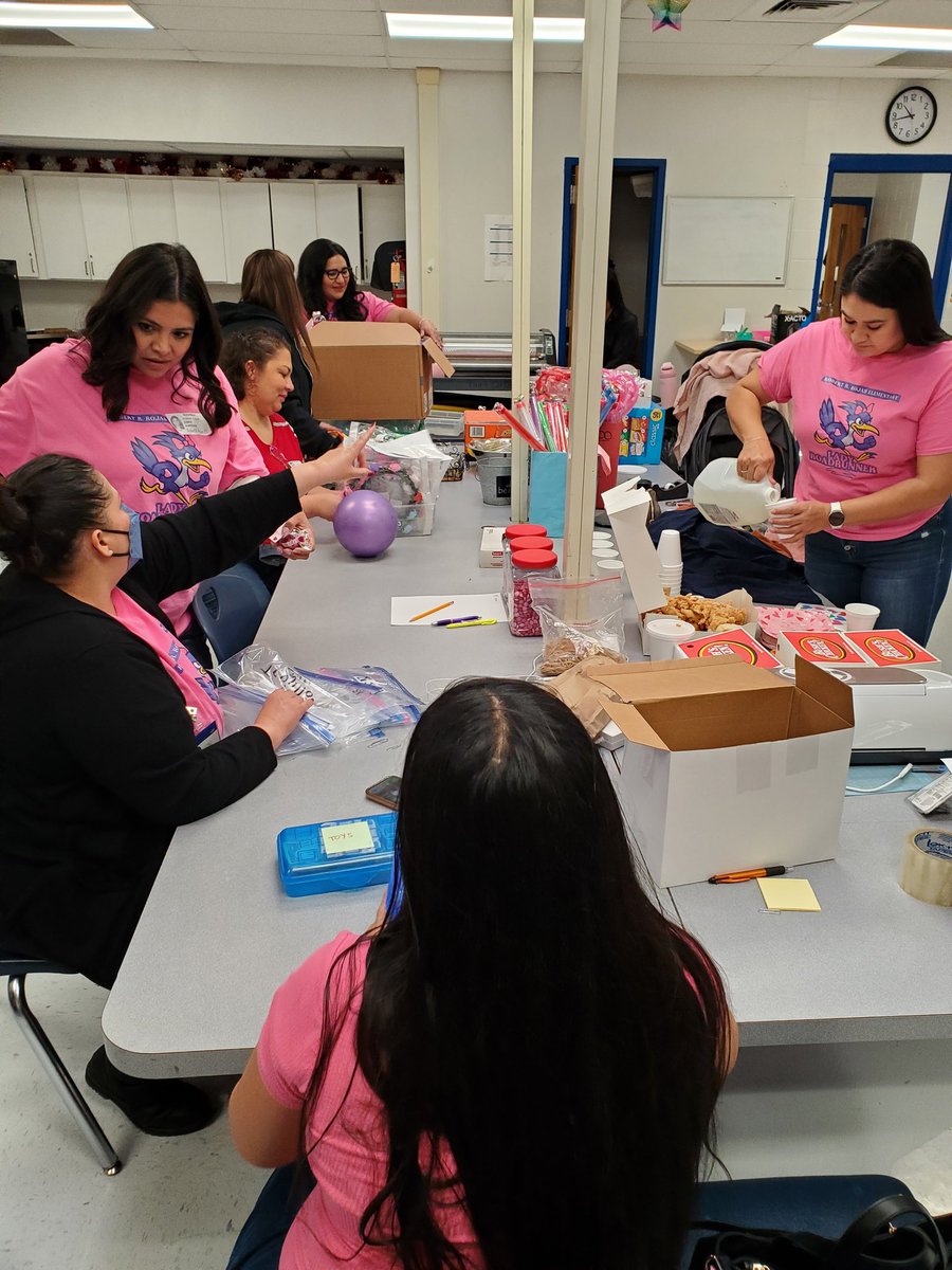 Sandy Morales 🇱🇷 tweet media