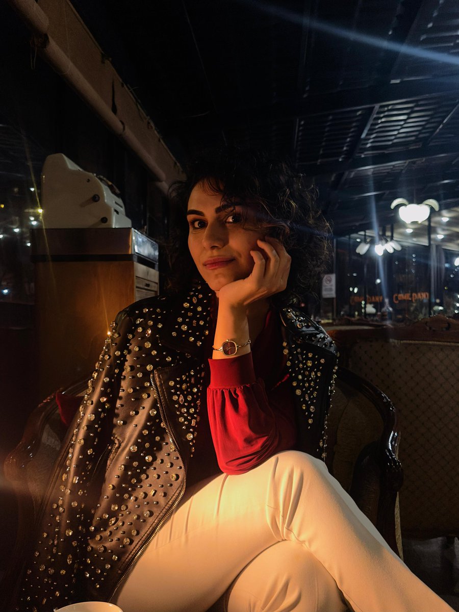 Mesela kimse şimdiye kadar çok güzel görünüyorsun diyip birden fotoğrafımı çekmemişti