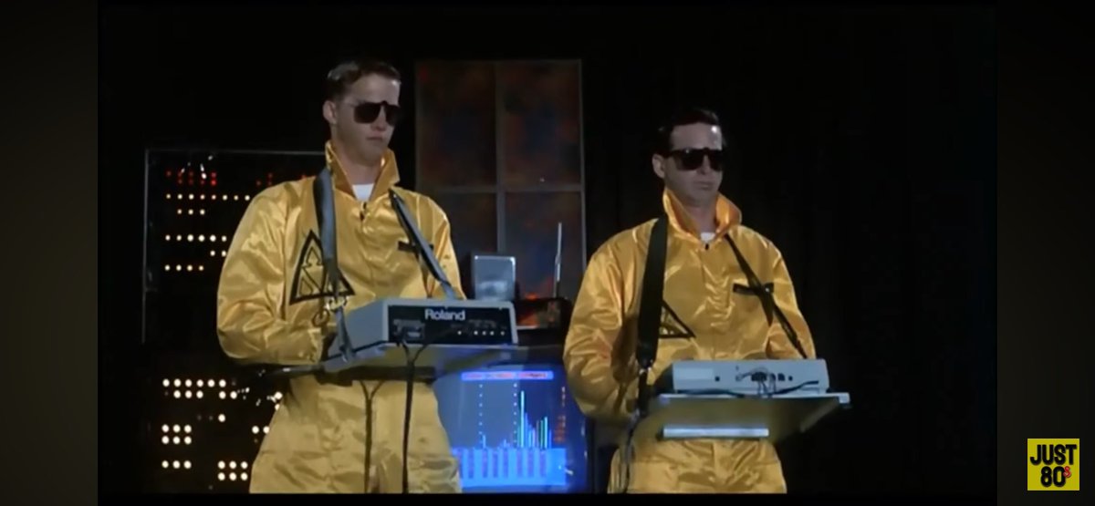ddjd1's tweet photo. @KylePorterNS Keyboardist/Synthesizer - Lambda Lambda Lambda - Adams College Talent Show https://t.co/kC9Tx00Tpx