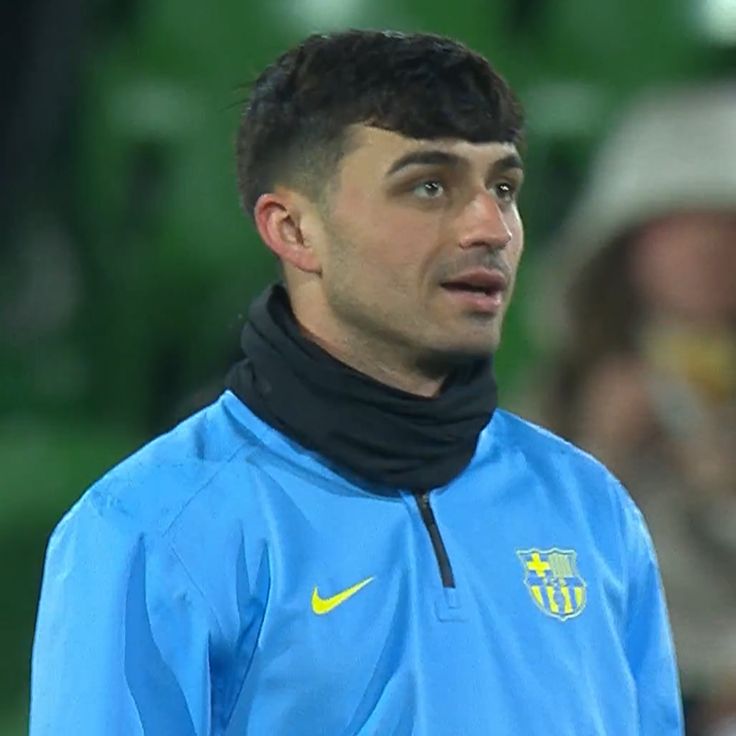 Nariz do Pedri tweet media