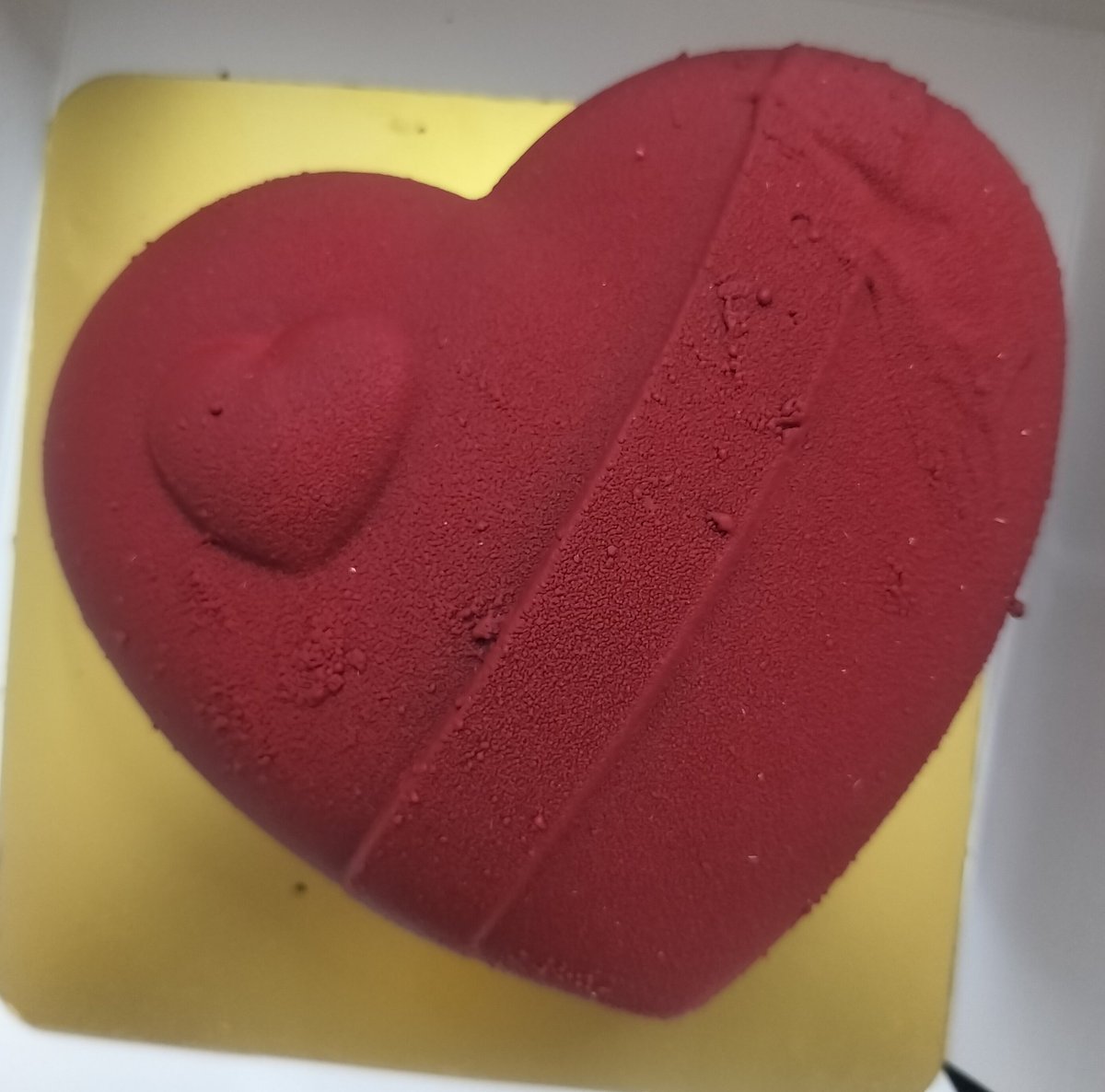 be_hiral's tweet image. Valentine plans? Optional. 
Cake plans? Mandatory 😜🍰💕#TreatYourself
#LoveYourself
#CakeIsLife
#valentine 
#ValentinesDay2026
#SweetMoments