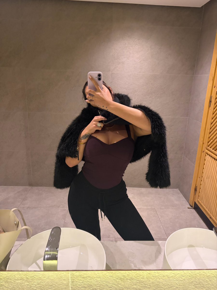 p l a y g i r l (@marijuanalips) on Twitter photo 