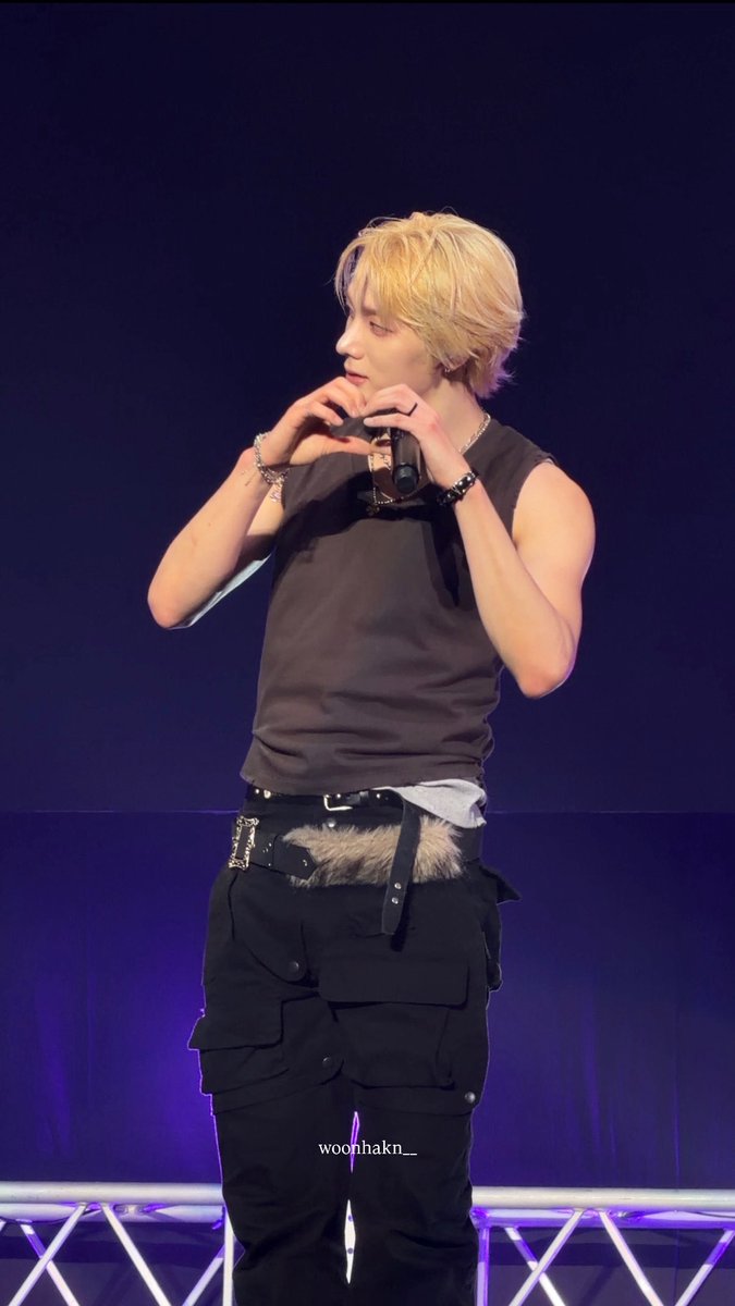 aaa_ooool's tweet photo. 2026 0214 beat ax
#성호　#boynextdoor
#ソンホ https://t.co/2GQYl7uefI