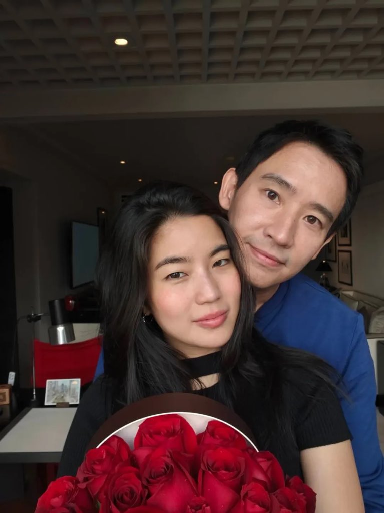 feed_4_future's tweet image. เป็นไงล่ะคนโสดทั้งหลาย ยังไหวอยู่น๊าาา 🤭
.
#ก้อยอรัชพร #พิธา #ก้อยทิม