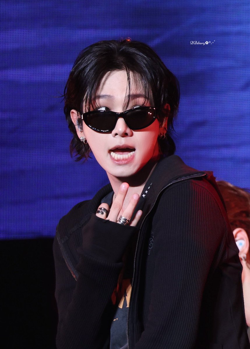 260214 BEAT AX VOL.9

카리스마 MJ🕶️✨️

#BOYNEXTDOOR #보이넥스트도어 
#명재현 #JAEHYUN #보넥도