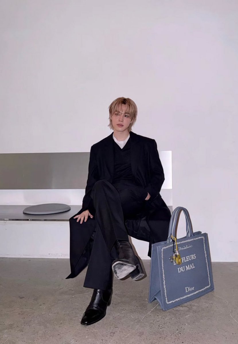 PARK JIMIN YOU’RE NOT FROM THIS WORLD ARE YOU KIDDING ME