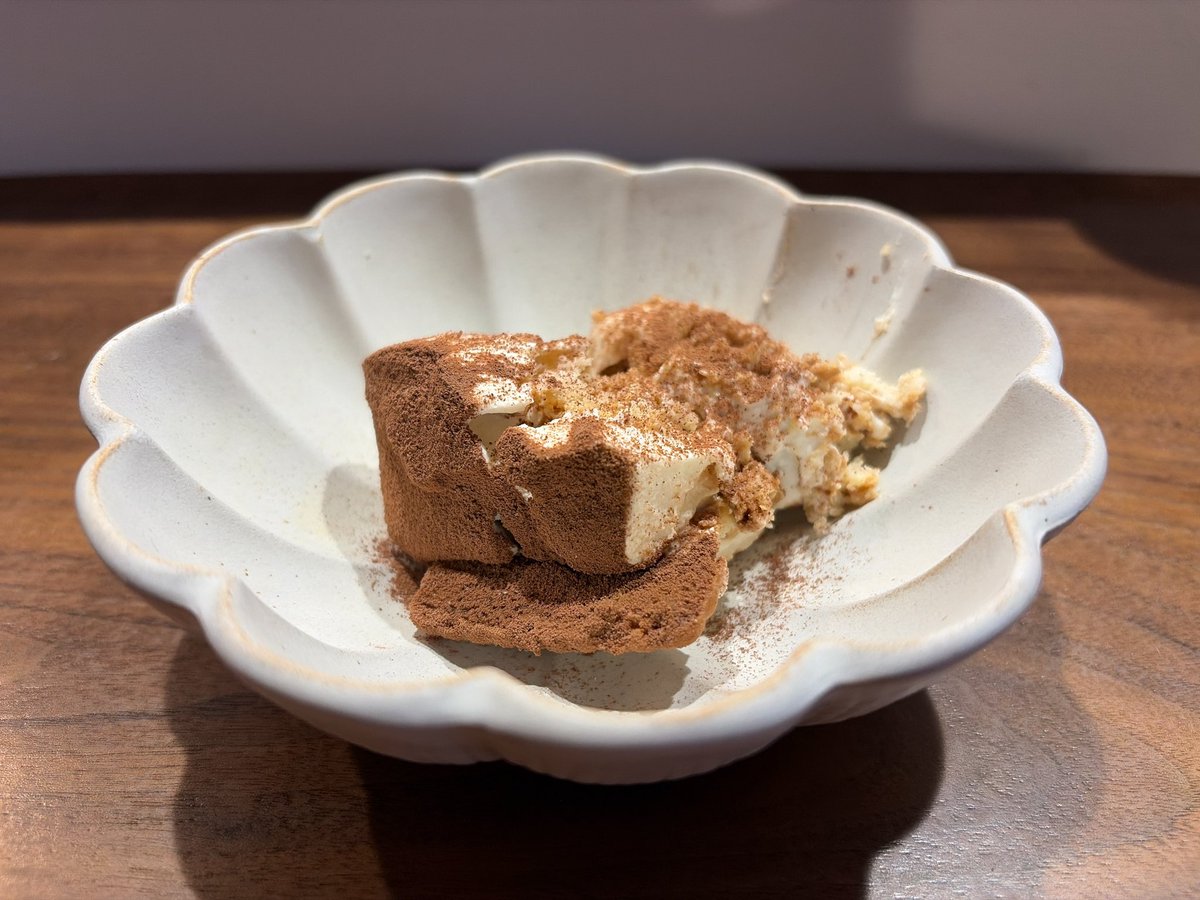MH65789's tweet photo. ハッピーバレンタイン🍫
ってわけじゃないけど減量中にケーキ食べたくなったから手作りティラミスで我慢した！ https://t.co/QdCUaOQQ3S