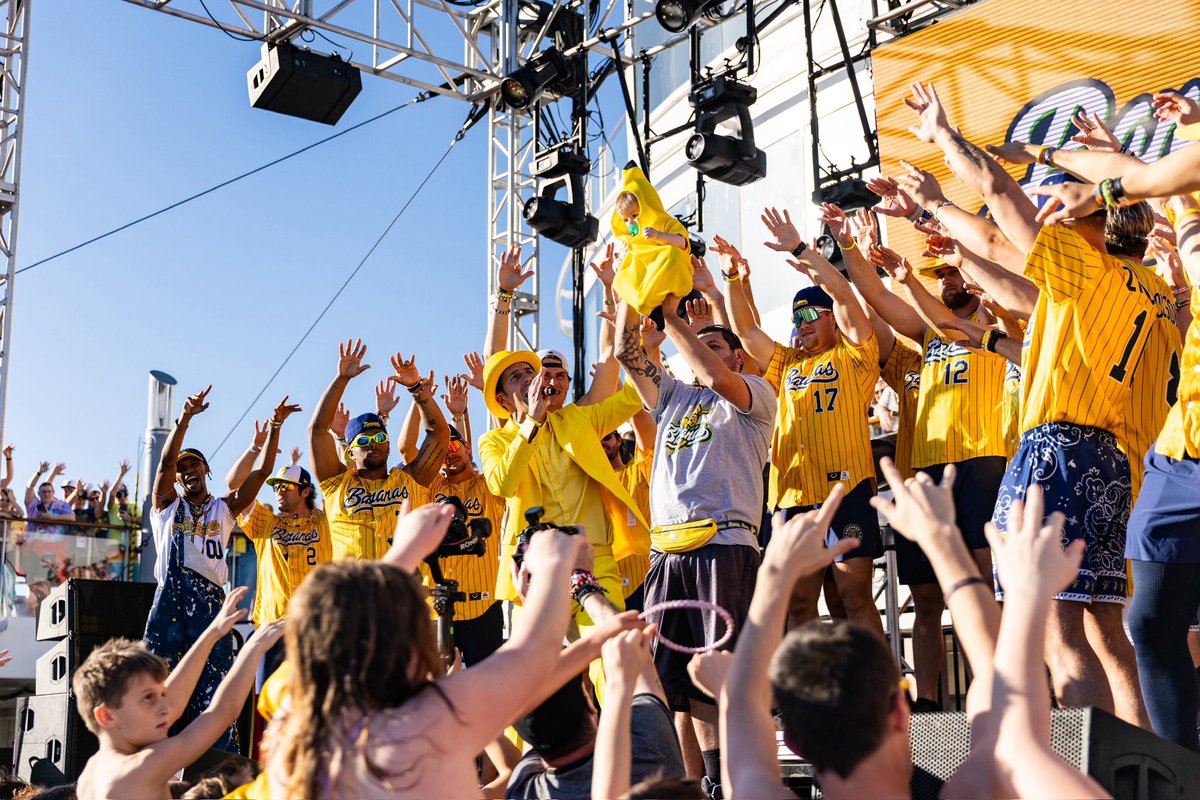 Savannah Bananas tweet media