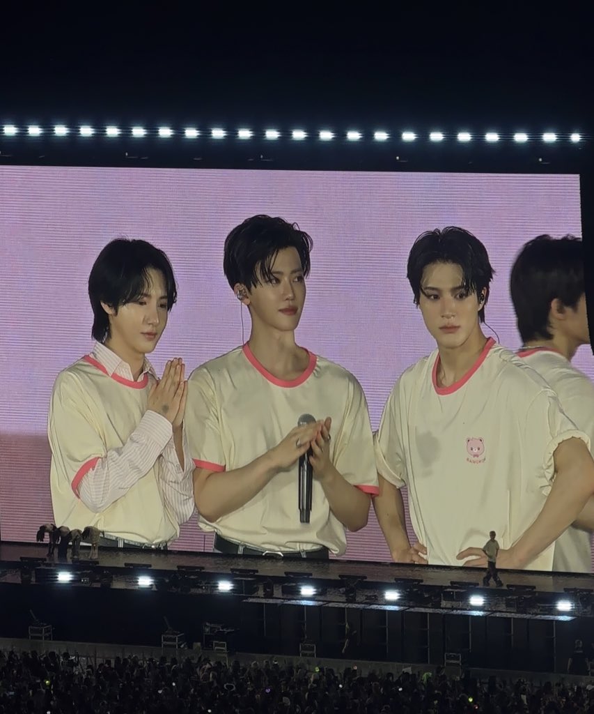 ʙᴀʙʏᴊʙᴏᴡ .◜◡◝ JNJM ♡ tweet media