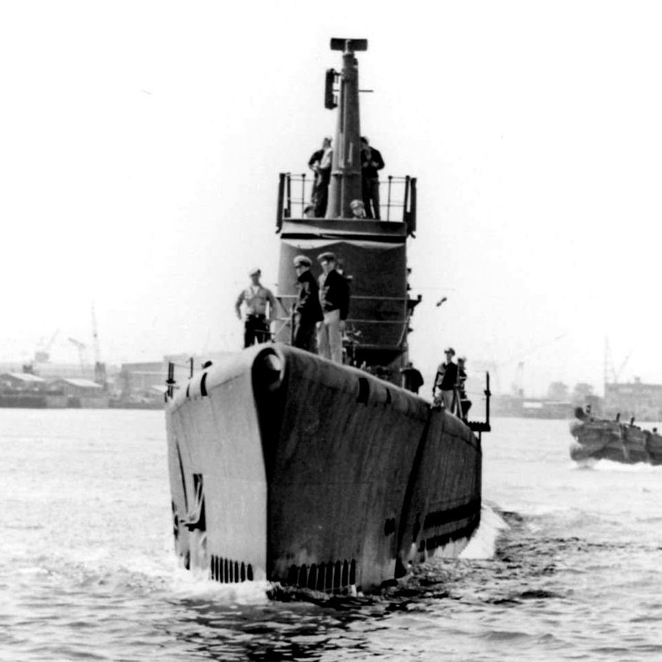 🇺🇸𝗢𝗹𝗱 𝗦𝘂𝗯𝗺𝗮𝗿𝗶𝗻𝗲𝗿⚓️ tweet media